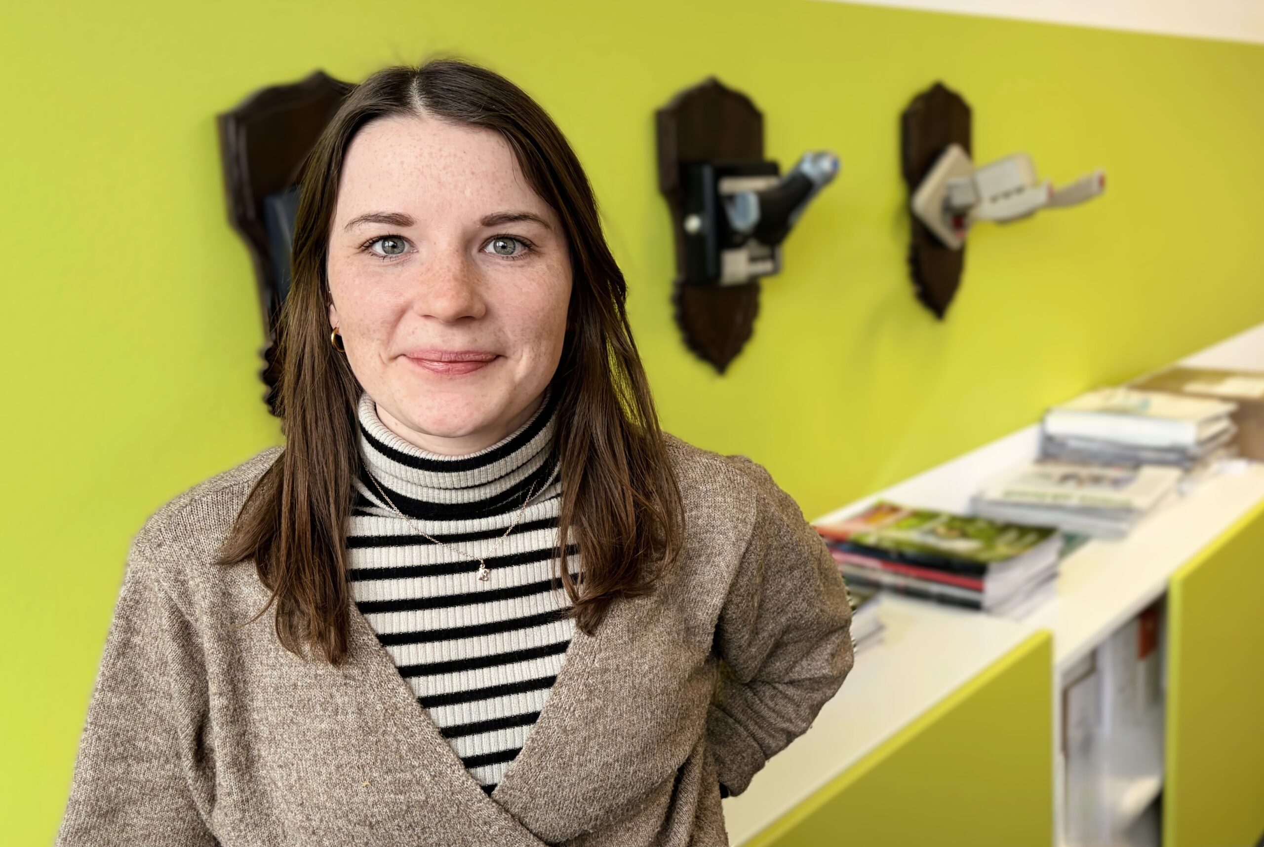 Leoni Weißinger, Senior Communication Manager als Karriere&shy;schritte