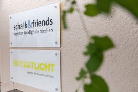 Contact Office Munich Flutlicht 