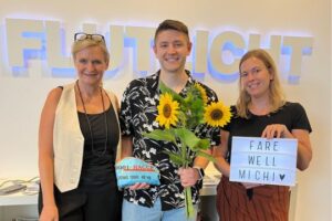 Abschied PR Praktikum Sonnenblumen Kollegen Kolleginnen Farewell